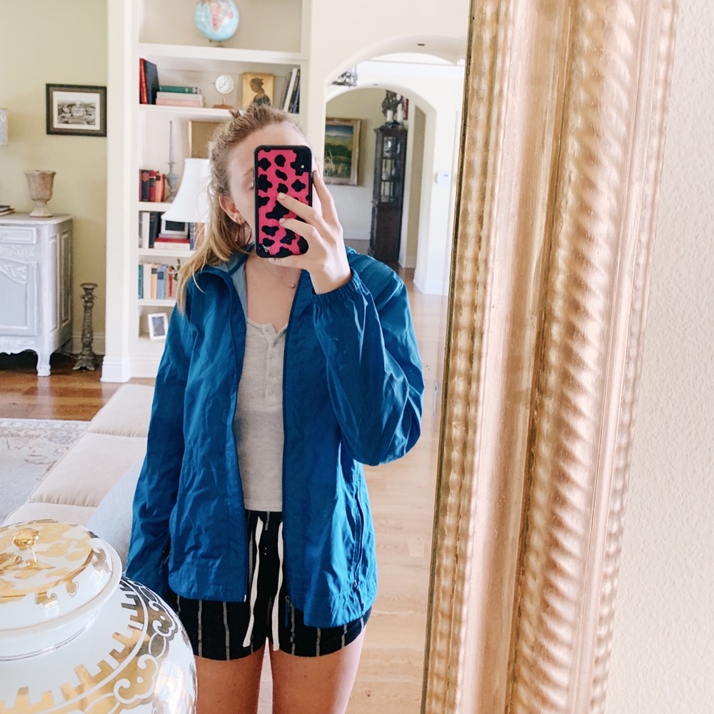 Columbia Women’s M Blue Rain jacket!!